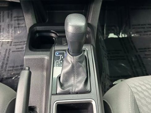 Used 2023 Toyota Tacoma SR AWD/4WD image 32