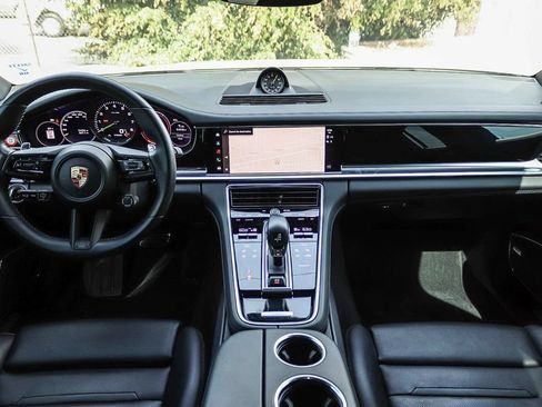 Used 2023 Porsche Panamera AWD/4WD image 13