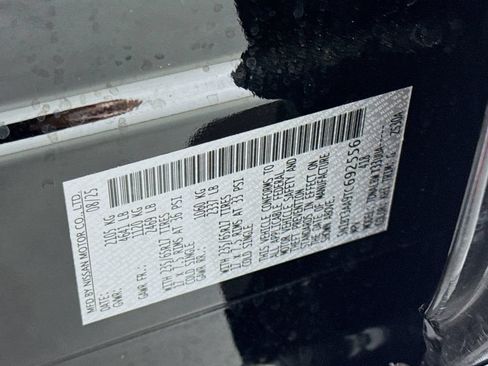 Used 2026 Nissan Rogue S FWD image 32