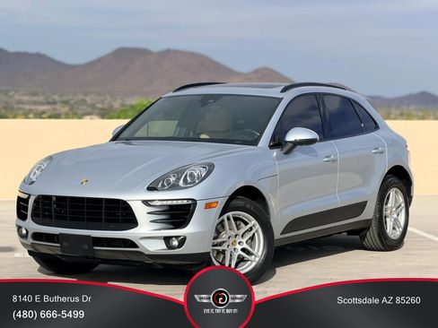 Used 2017 Porsche Macan AWD/4WD image 1