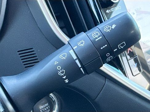 Certified 2023 Subaru Ascent Limited w/ Technology Package image 16