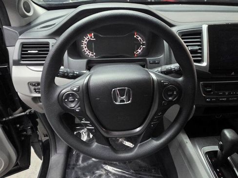 Used 2017 Honda Pilot EX image 14