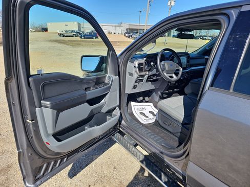 Used 2022 Ford F150 XLT w/ Equipment Group 302A High image 19