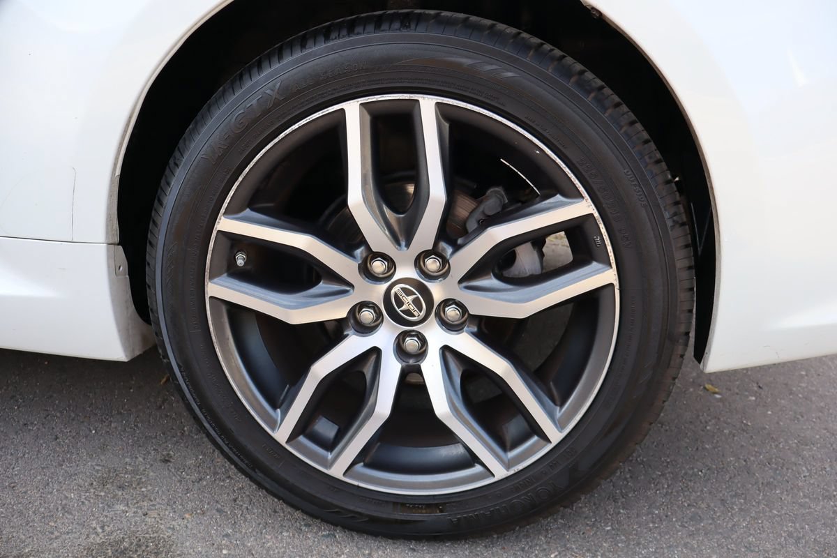 Used 2015 Scion tC FWD image 37