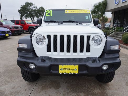 Used 2021 Jeep Wrangler Sport S image 2