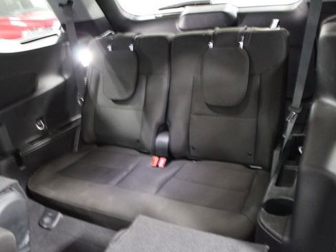 Used 2023 Ford Explorer XLT image 41