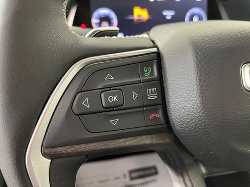 Used 2026 Jeep Grand Cherokee Altitude image 21