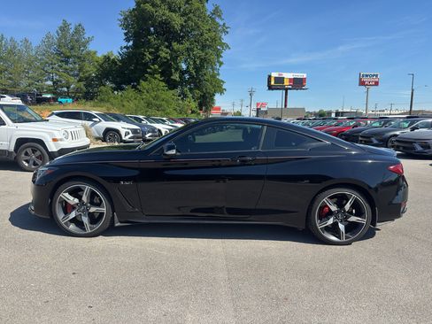 Used 2018 INFINITI Q60 Red Sport 400 w/ Sensory Package 3.0T Sport AWD/4WD image 2
