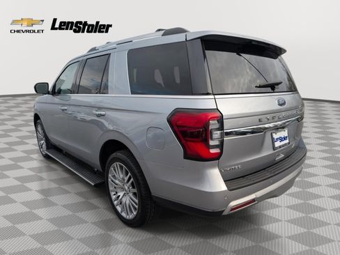 Used 2024 Ford Expedition Limited image 3