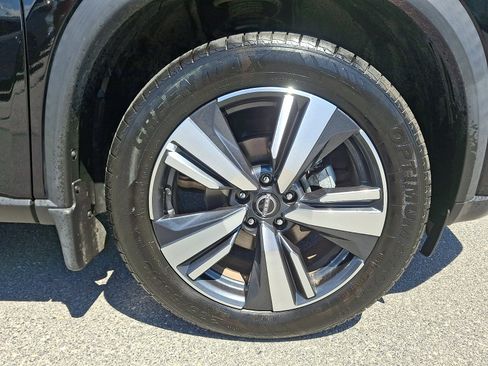 Certified 2023 Nissan Rogue SL w/ SL Premium Package AWD/4WD image 9