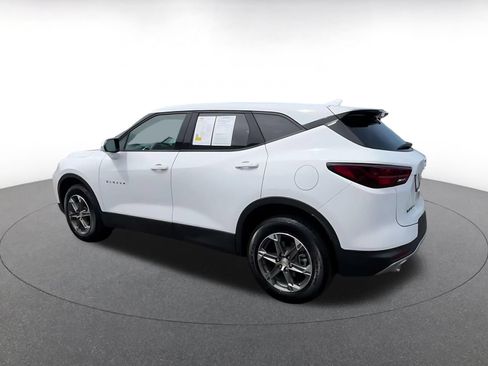 Used 2026 Chevrolet Blazer LT AWD/4WD image 10