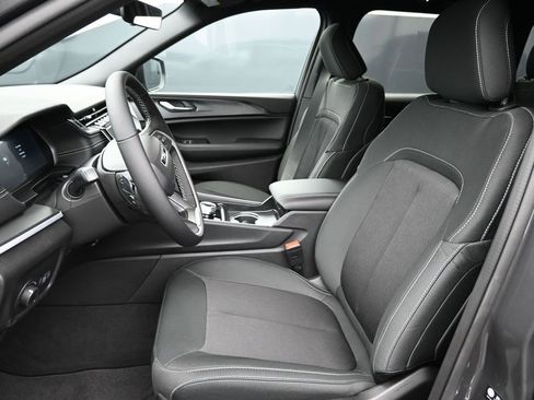 New 2026 Jeep Grand Cherokee Laredo X AWD/4WD image 10