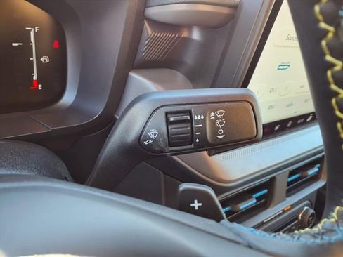 Used 2025 Ford Maverick Lobo image 13