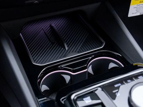 New 2026 BMW 530i xDrive 530i xDrive w/ M Sport Package image 31