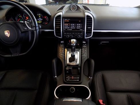 Used 2014 Porsche Cayenne image 14