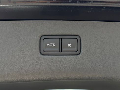 Used 2025 Genesis GV80 3.5T Prestige AWD/4WD image 17