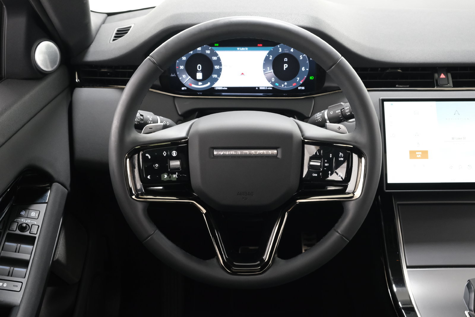 Used 2024 Land Rover Range Rover Evoque Dynamic SE AWD/4WD image 13