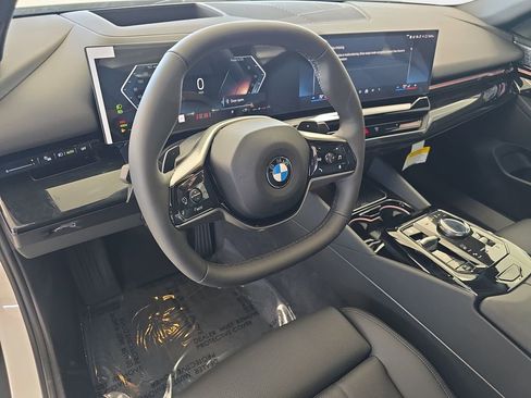 New 2026 BMW 530i image 13