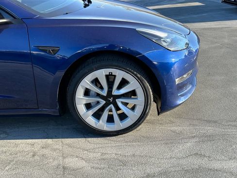 Used 2023 Tesla Model 3 Standard Range RWD image 11
