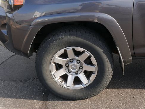 Used 2016 Toyota 4Runner 4WD image 7