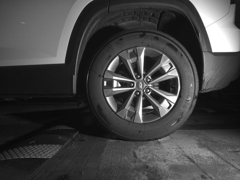 Used 2025 Chevrolet Equinox LT image 14