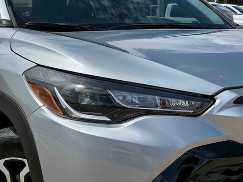 Used 2024 Toyota Corolla Cross SE image 10