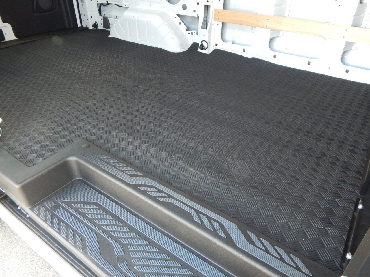 Used 2025 Ford Transit 250 Low Roof w/ Exterior Upgrade Package RWD image 14