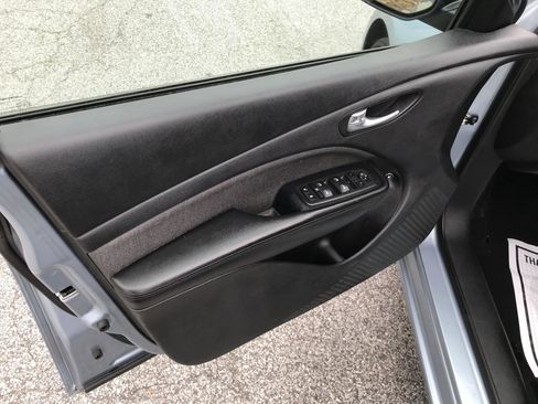 Used 2013 Dodge Dart SXT FWD image 9