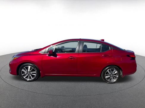 Used 2025 Nissan Versa SV w/ Trunk Package image 8