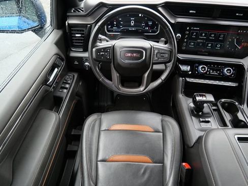 Used 2022 GMC Sierra 1500 AT4 w/ Technology Package AWD/4WD image 13