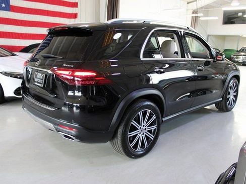 Used 2024 Mercedes-Benz GLE 450e 4MATIC w/ Warmth & Comfort Package image 44