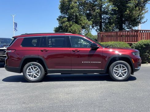 New 2026 Jeep Grand Cherokee L 4WD image 5