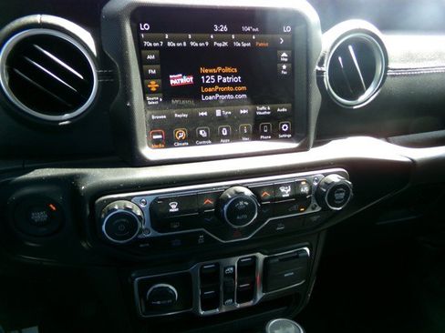 Used 2023 Jeep Wrangler Unlimited Sahara AWD/4WD image 19