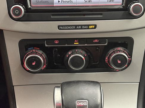 Used 2011 Volkswagen CC Sport FWD image 14