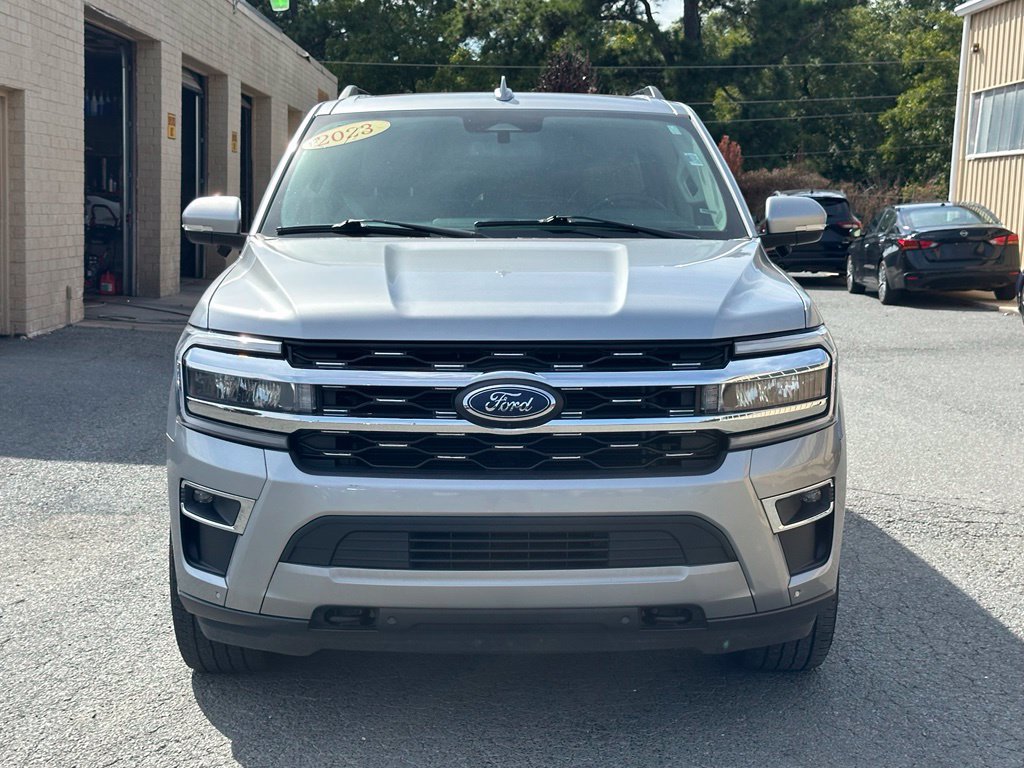 Used 2023 Ford Expedition Limited AWD/4WD image 12