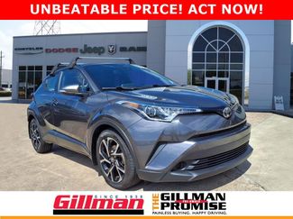 Used 2019 Toyota C-HR XLE video 1