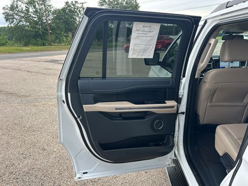 Used 2023 Ford Expedition Max XLT AWD/4WD image 21