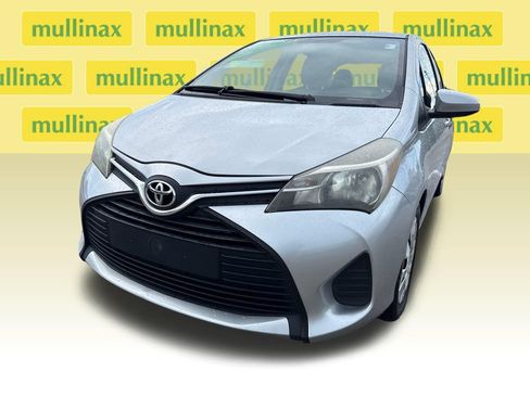 Used 2016 Toyota Yaris L FWD image 9