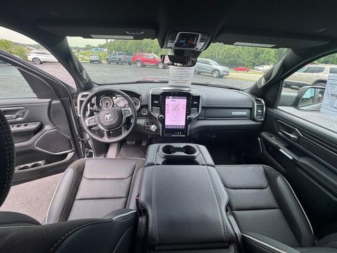 Used 2025 RAM 1500 Laramie image 13