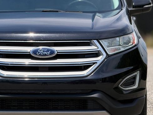 Used 2018 Ford Edge SEL w/ Equipment Group 201A FWD image 12