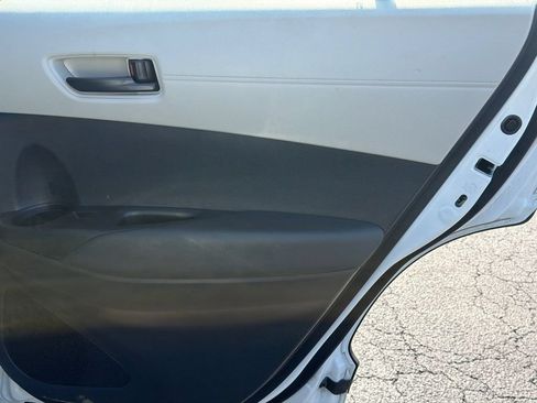 Used 2026 Toyota Corolla Cross L FWD image 24