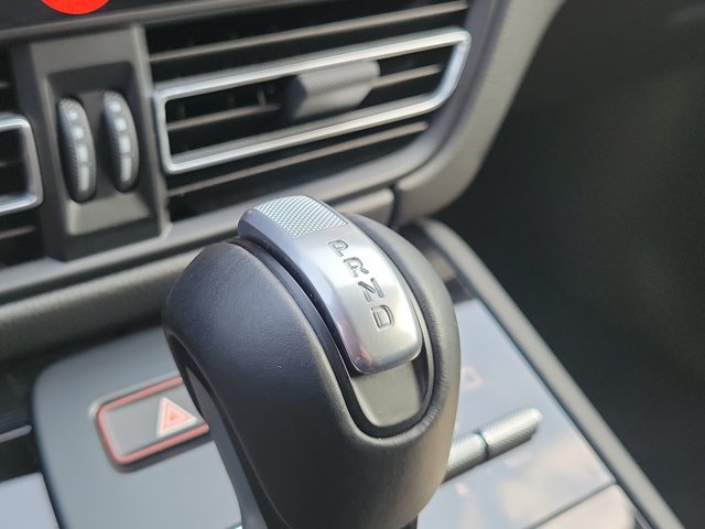 Certified 2026 Porsche Macan Turbo AWD/4WD image 36