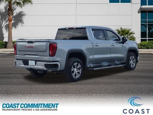 Used 2023 GMC Sierra 1500 SLT AWD/4WD image 6