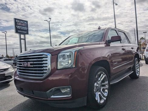 Used 2017 GMC Yukon SLT w/ Premium Edition image 8