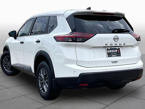 Certified 2024 Nissan Rogue S image 11