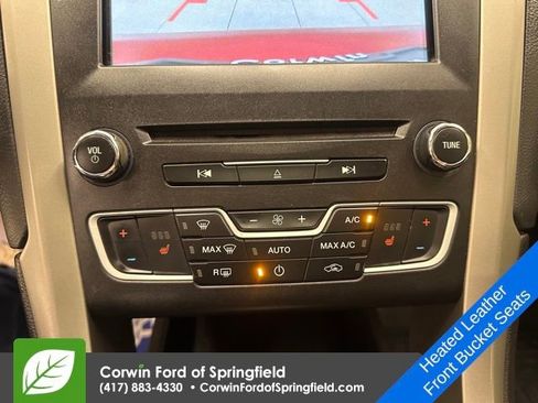 Used 2016 Ford Fusion SE w/ Equipment Group 202A image 23