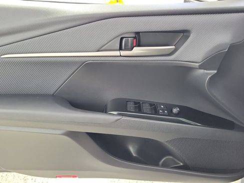 Used 2025 Toyota Camry SE FWD image 21