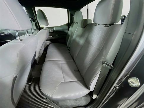 Used 2019 Toyota Tacoma TRD Sport w/ Technology Package image 23