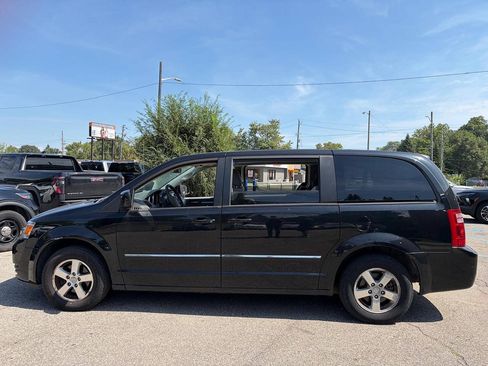 Used 2008 Dodge Grand Caravan SXT FWD image 8