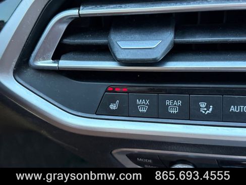 Used 2021 BMW X7 xDrive40i w/ Executive Package image 33